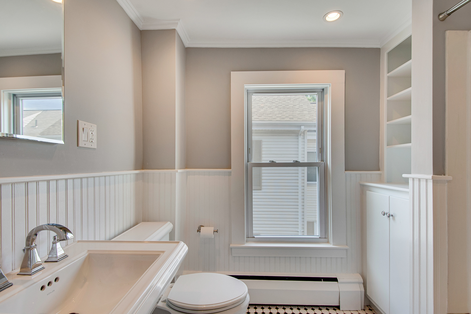 Thomas Adach - Somerville MA professional real estate photographer - 508-655-2225 Home Listing Photography