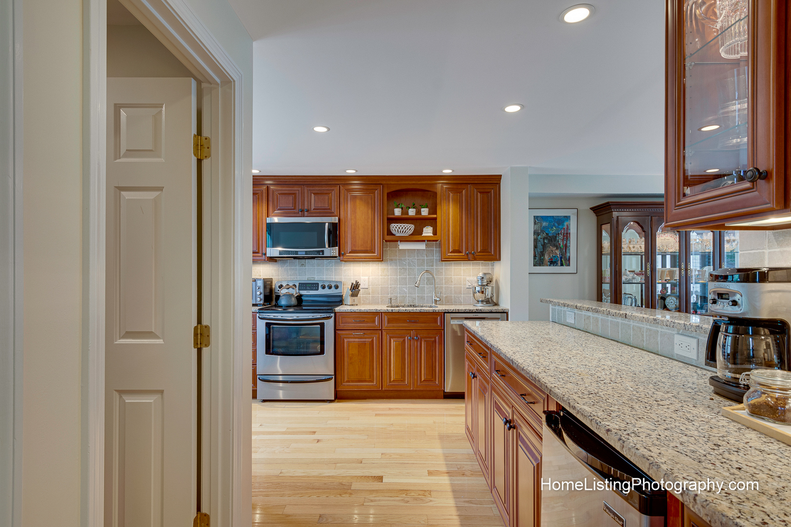 Thomas Adach - North Reading MA professional real estate photographer - 508-655-2225 Home Listing Photography